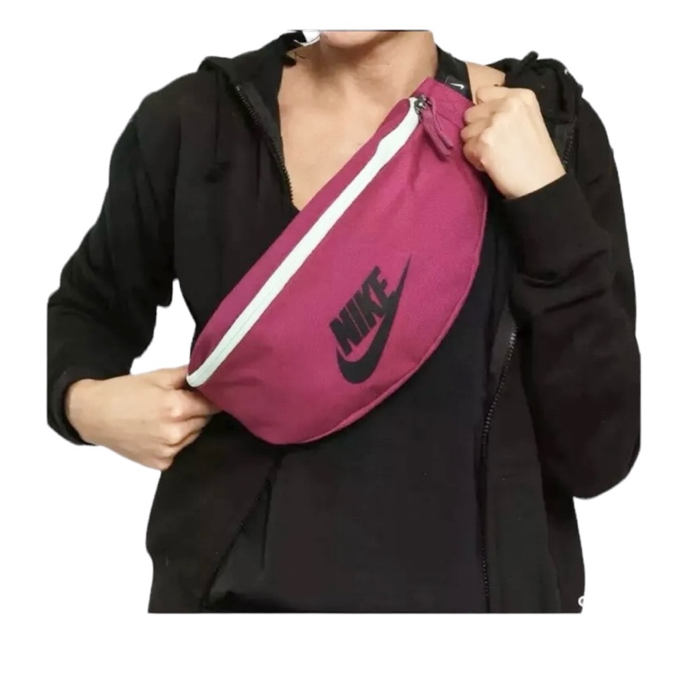 NIKE Sportswear Heritage Hip Pack Gym Sack Bag Running Waist Bag True